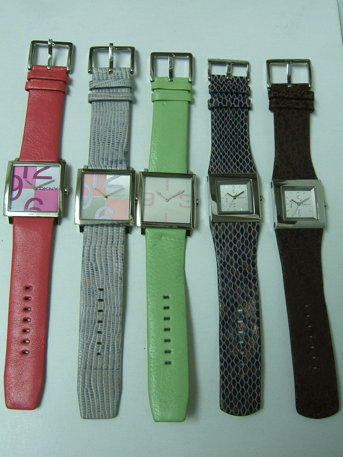 DKNY DONNA KARAN WATCH LOT (5) PHOTO SAMPLES LEATHER BANDS PARTS & REPAIR ONLY