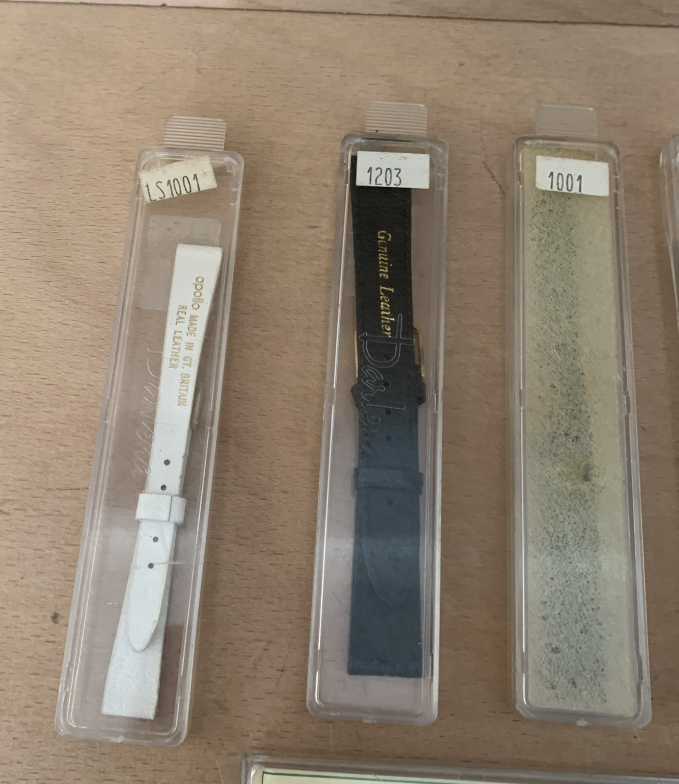 Darlena X 15 Vintage Watch Straps New Old Stock Leather & 3 Hard Plated Gold