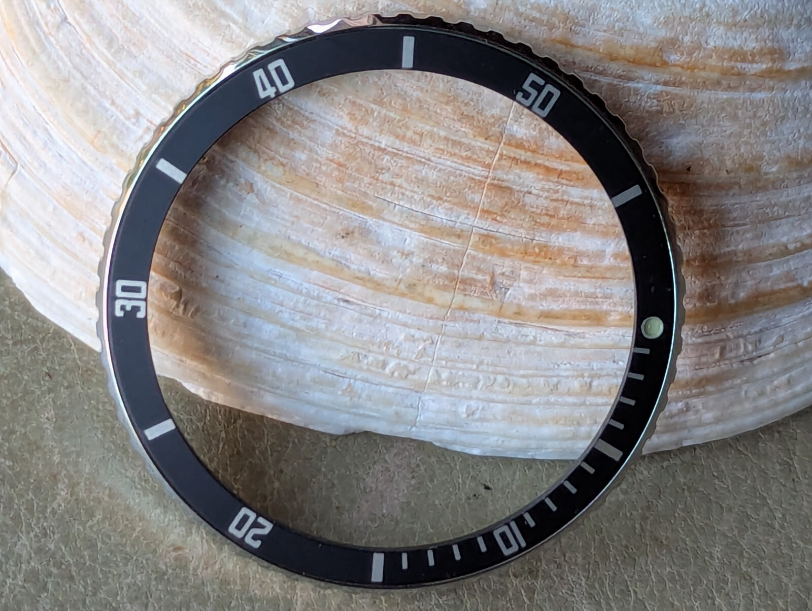 DEFECTIVE NOS Vintage Bulova Accutron Depth Gauge Bezel/Insert FOR 8459 CASES