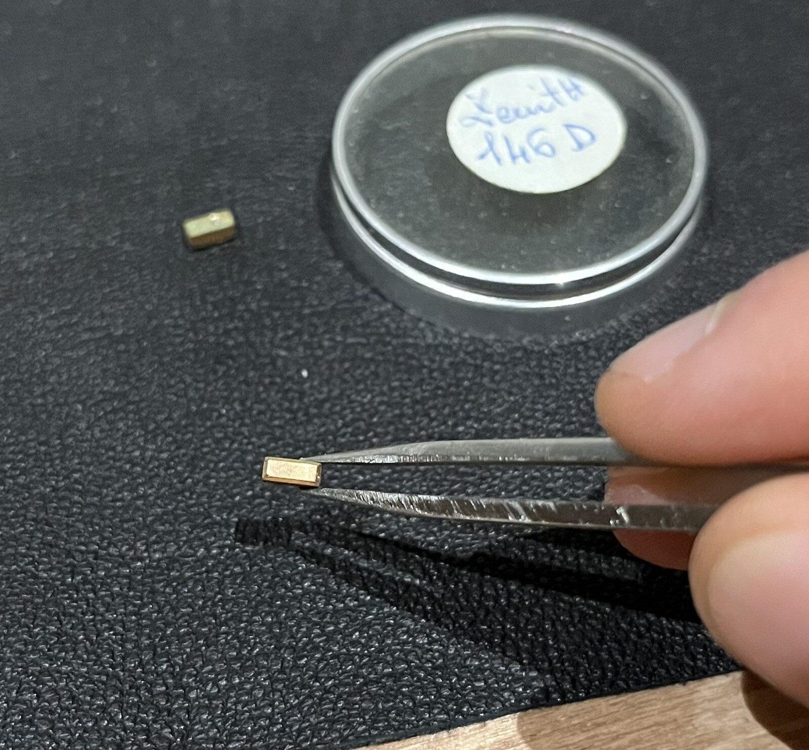 Zenith Cal.146 D – Pink Gold Pusher – Rose Gold Chronograph Buttons