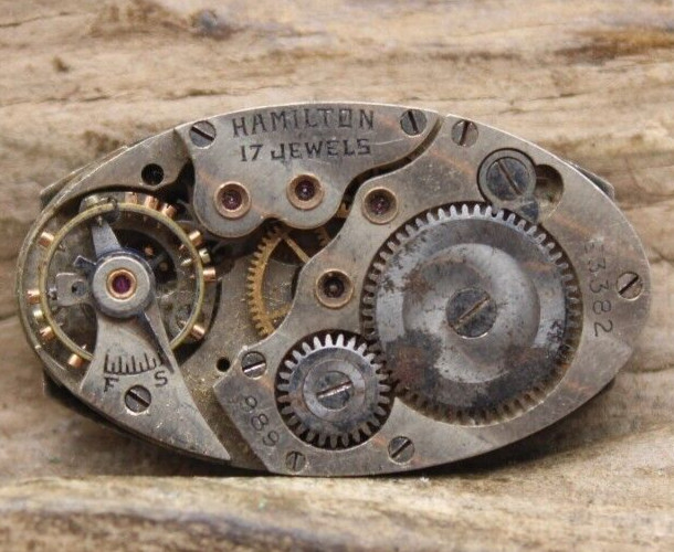 HAMILTON WATCH MOVEMENT 989 E3382 17j 14.5×25.1mm (EP)