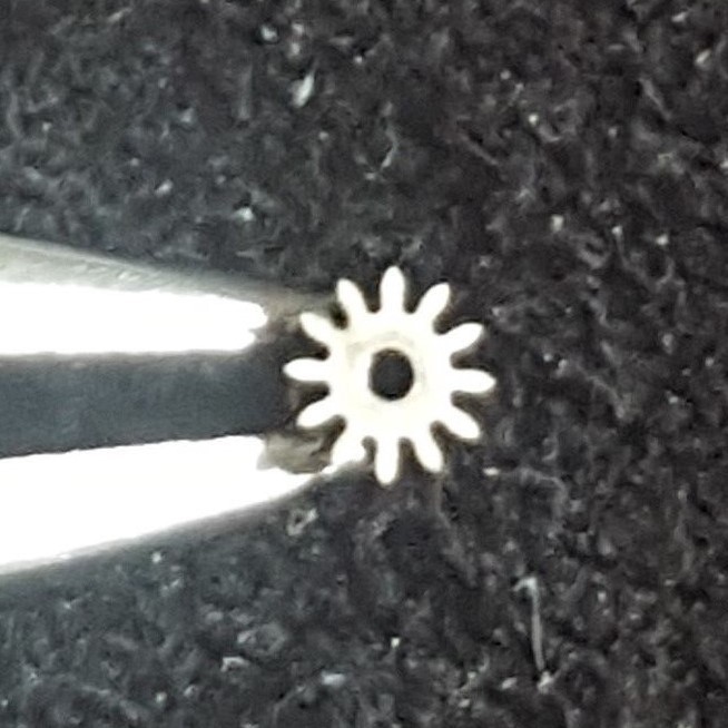Longines Caliber 370 Part Number 240 (Canon Pinion)