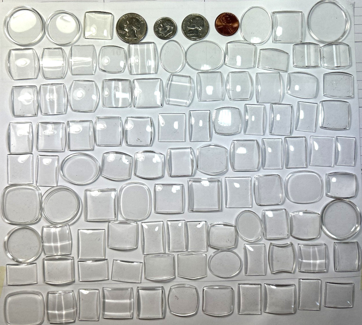 100 VINTAGE MEN’S PLASTIC WATCH CRYSTALS