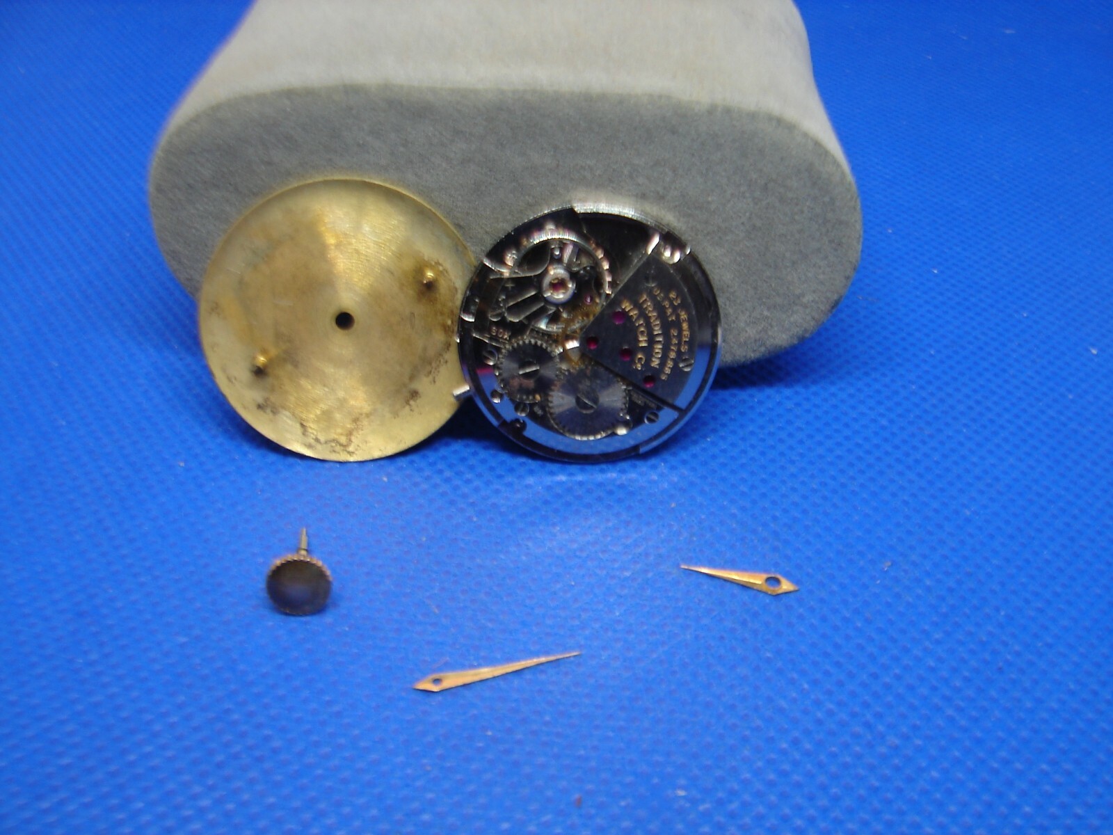 WRISTWATCH MOVEMENT TRADITION 23 JEWELS FOR PARTS OR REPAIR! ace16