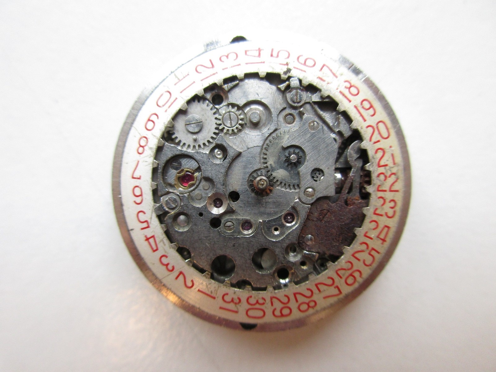 Enicar AR cal. 1011 Swiss vintage watch movement – balance moves – for parts