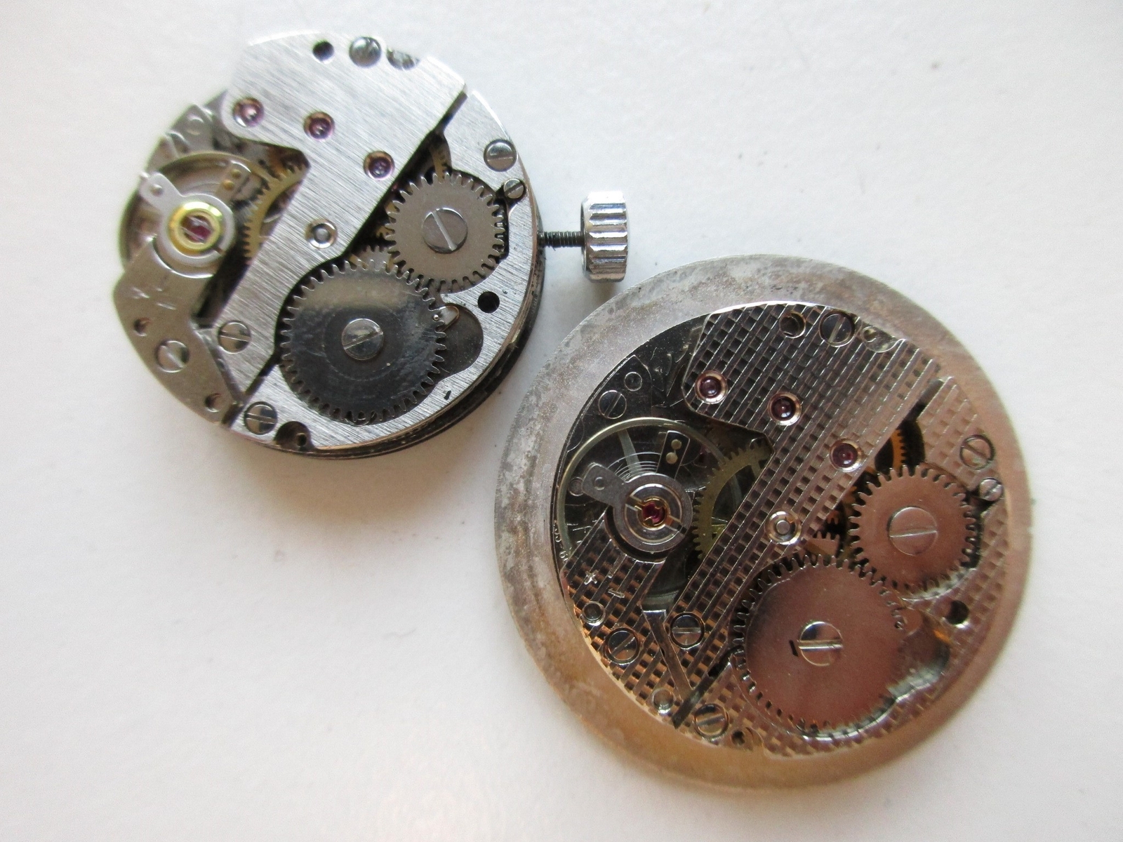 FE France Ebauche cal. 233-60 vintage watch movements – running