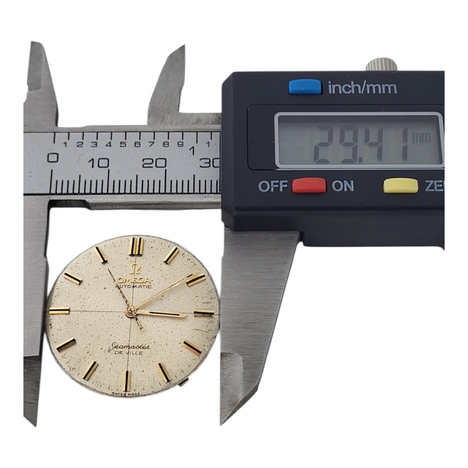 Omega Seamaster De Ville Automatic: Movement, dial, and hands (Caliber 552) in p