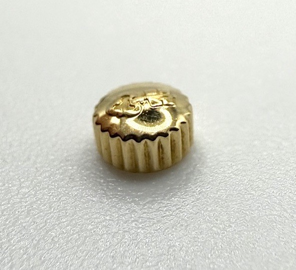 New Genuine Corum 99.810.31 Waterproof 3.9mm 18k Yellow Gold Crown Part