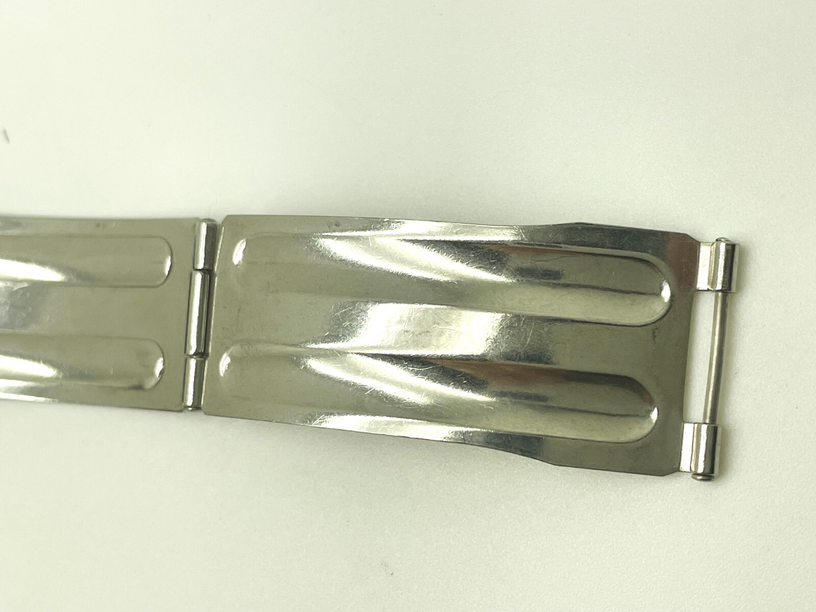 PRE-OWNED WATCH PARTS SEIKO BUCKLE 18MM MEN’S STAINLESS STEEL 439-18