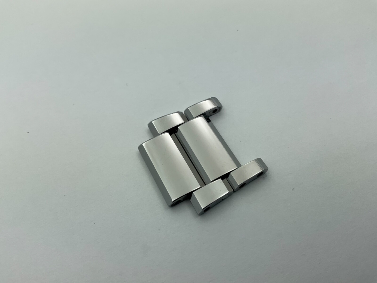 Men’s Movado Tungsten 89 C6 1453 Partial Band 0605621 / 0606499 READ DESCRIPTION