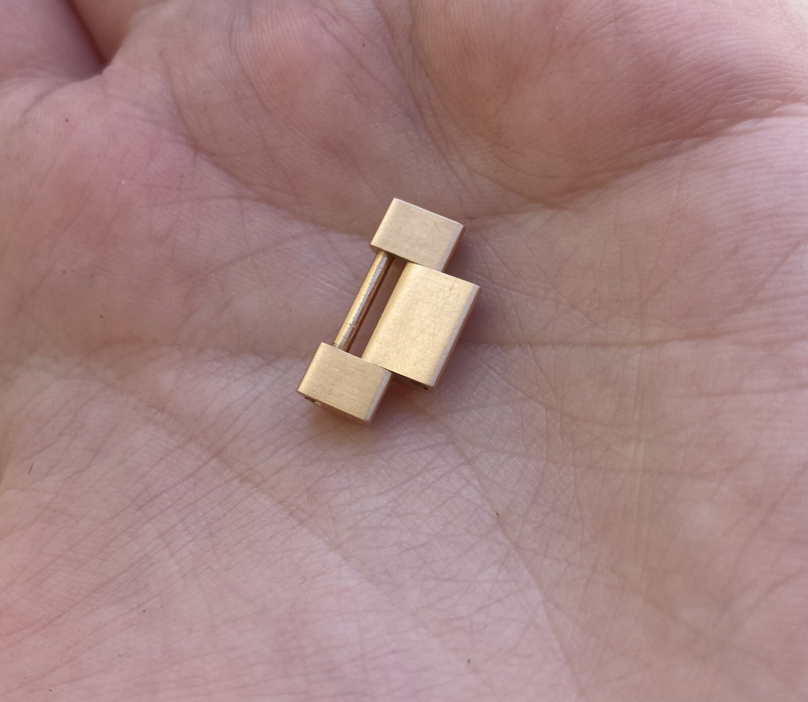 Genuine Rolex 18K Rose Gold 16.2mm Watch ( 1 ) Link Day-Date 118205/118235