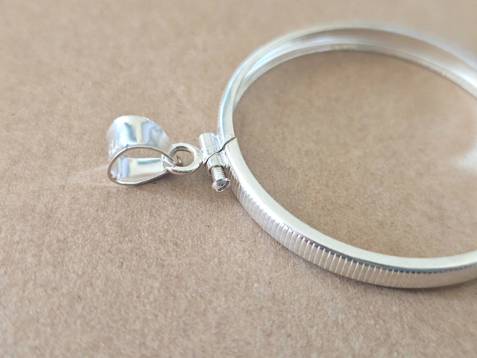 925 Sterling Silver Screw Top Simple Bezel for 38mm 1 Dollar Coins