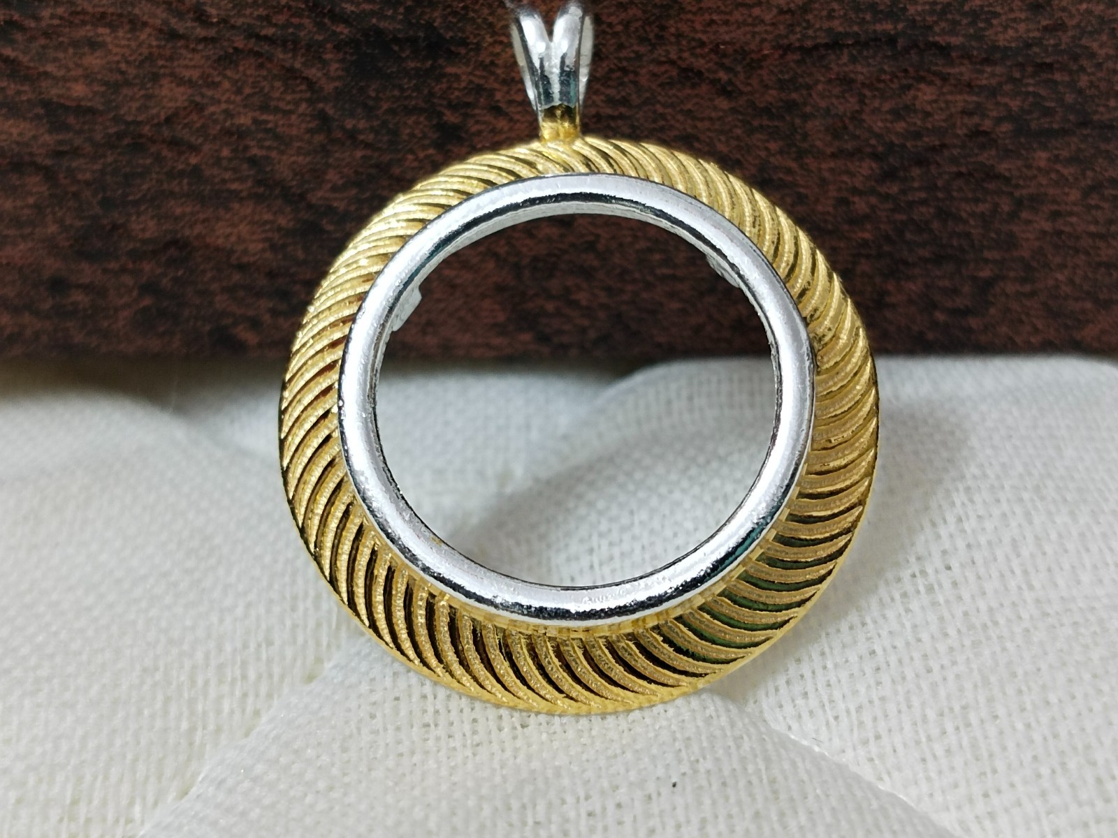 925 Sterling Silver 18k Gold Plated Sterling Silver Round Bezel Pendant Blank