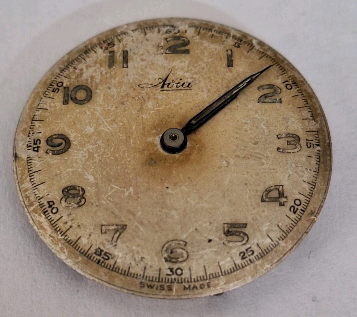 Vintage Avia Men’s Mechanical Watch Movement (Balance Is Okay)