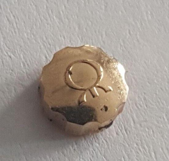 Milus Water Resistant Gold Plated Crown