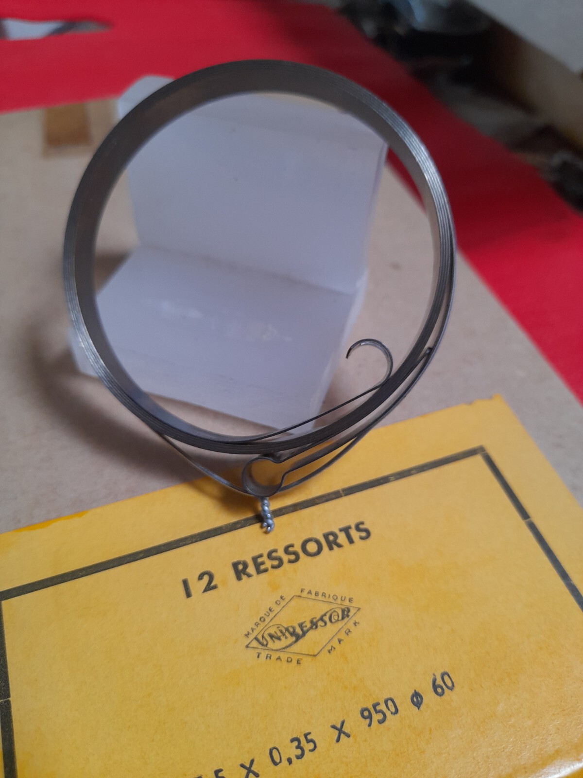 New set of 12 UNIRESSOR Clocks Mainspring 7.5 x 0.35 x 950mm ⌀60