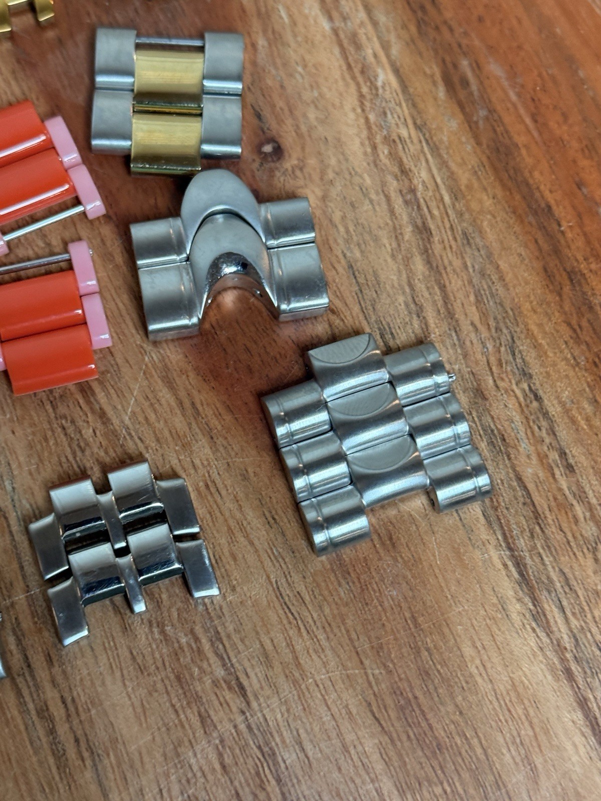 Lot- 30 Genuine Invicta Watch Bracelet Links Reserve Pro Diver Bolt Venom