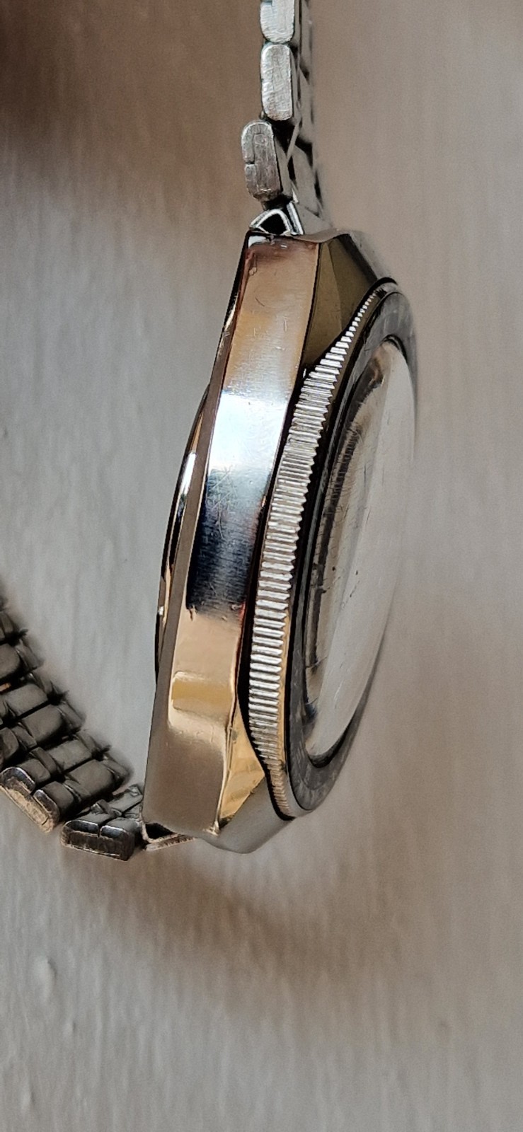 Diver Revyth 1970 Caribbean Men’s Steel Bakelite Bezel 37mm Screw Crown