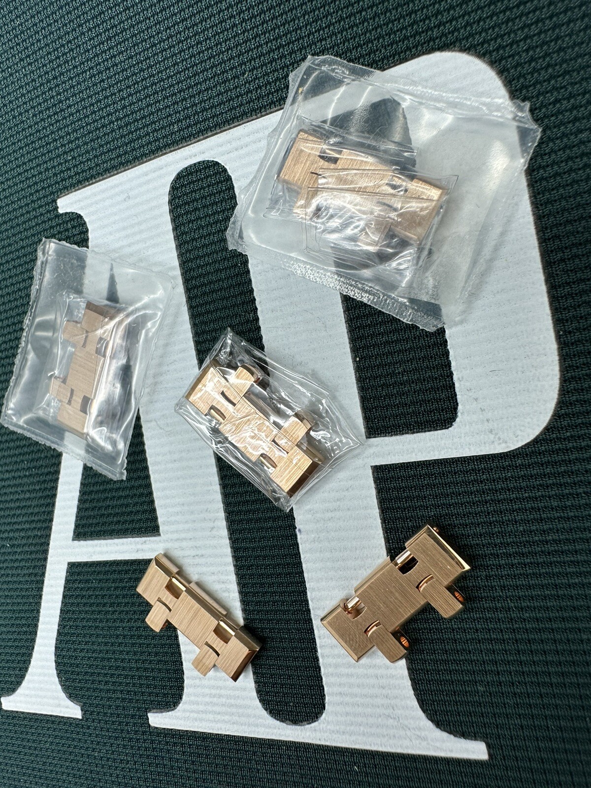 Audemars Piguet Royal Oak 18K Rose Gold Watch Link With Screw 18mm Width