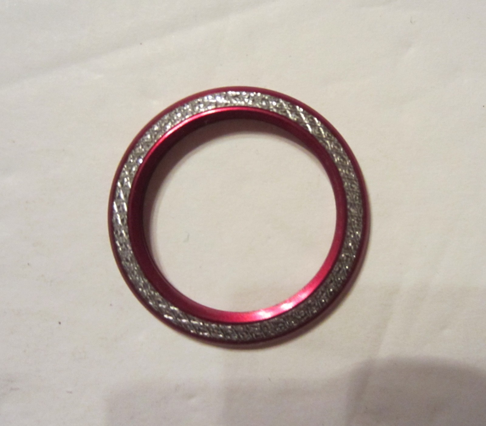 Gucci Red Diamond Cut Bezel – For 1100 Series Watch 11/12.2