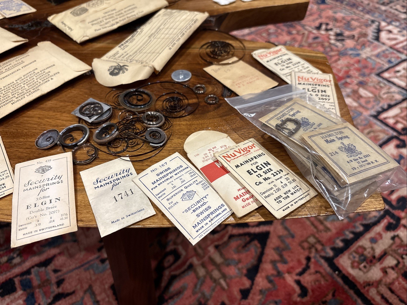 Huge Collection Elgin Waltham Hamilton Bulova Antique Watch Mainsprings Part Lot
