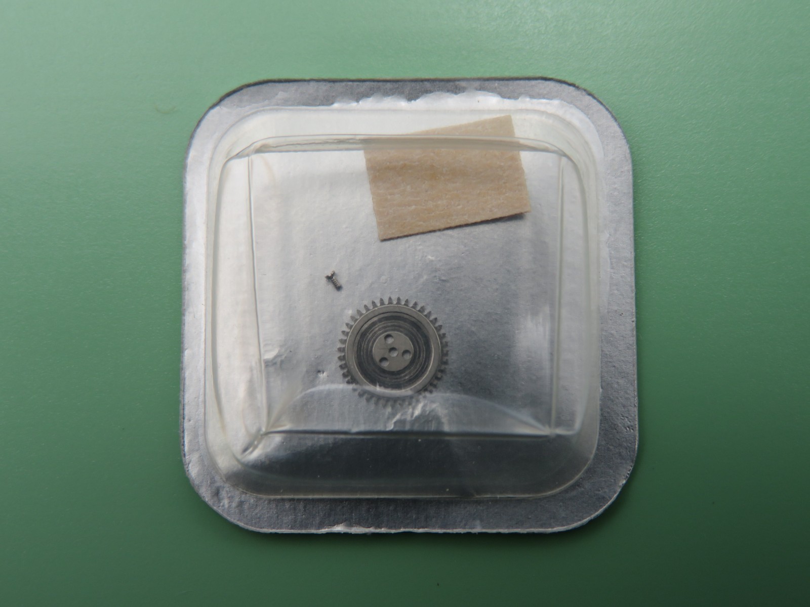 Patek Philippe Crown Wheel with 1 Screw 420 Cal. 215 NOS Genuine Part