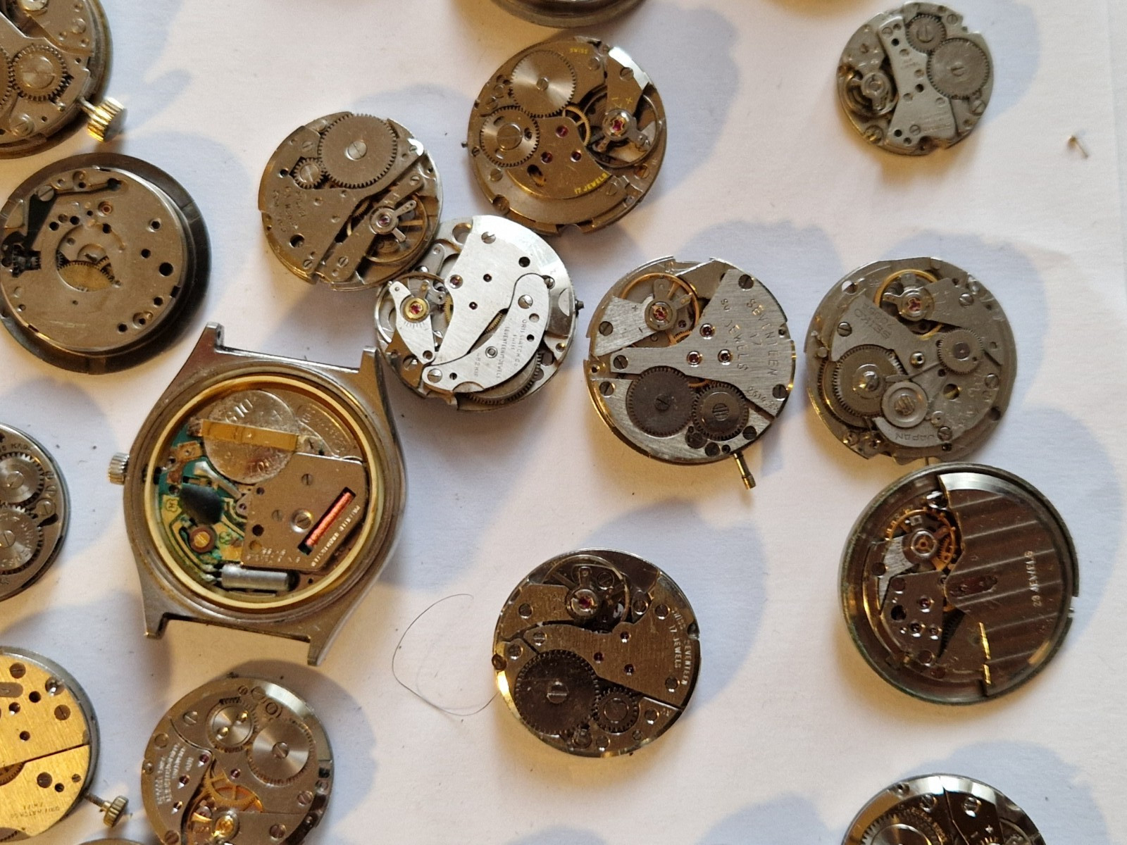 watchmaker movement lot timex rotary Eta Smiths Oris Balco camy mixed