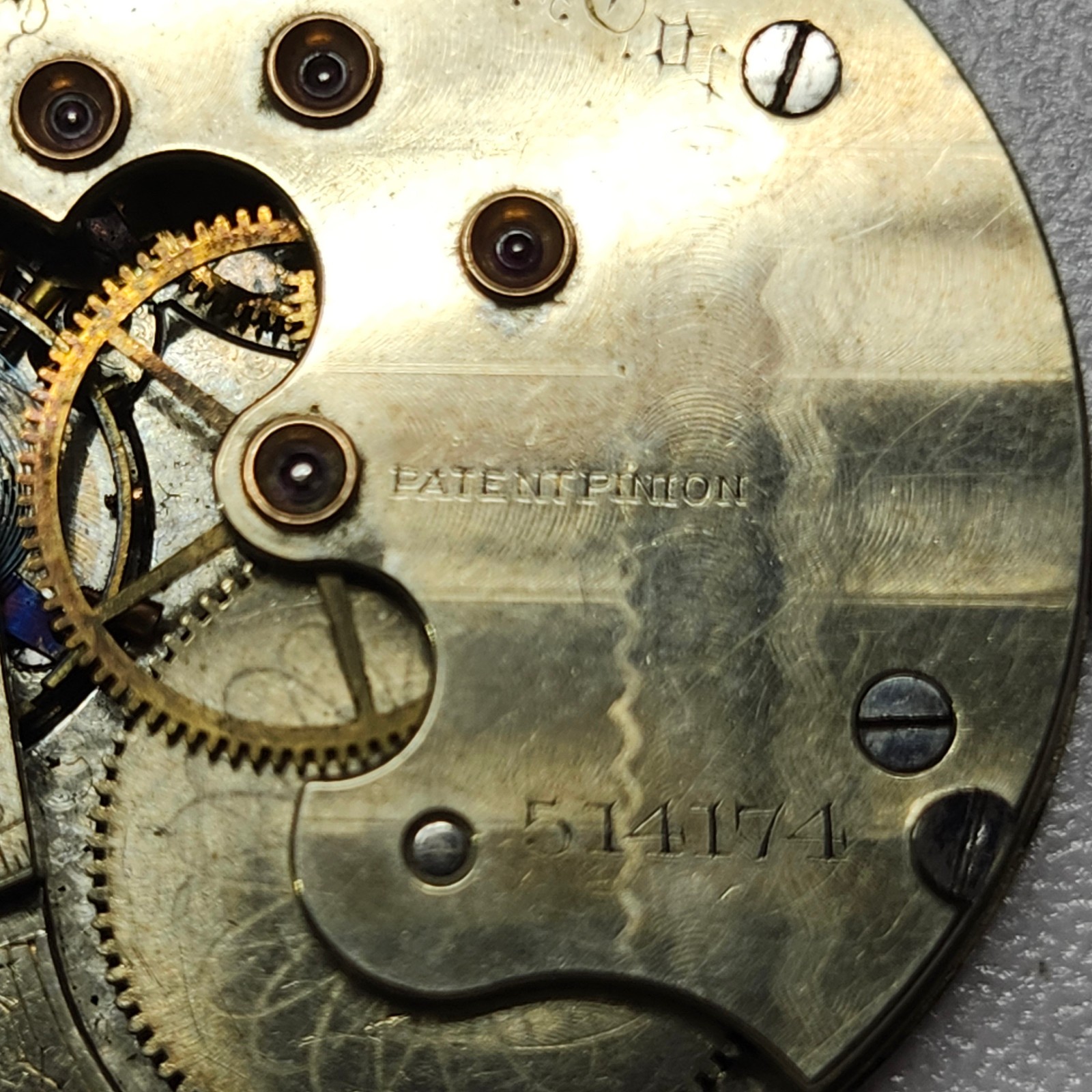 Elgin 12s Pocket Watch Movement – 15J Adjusted – Gilt Finish -for PARTS OR REPAI