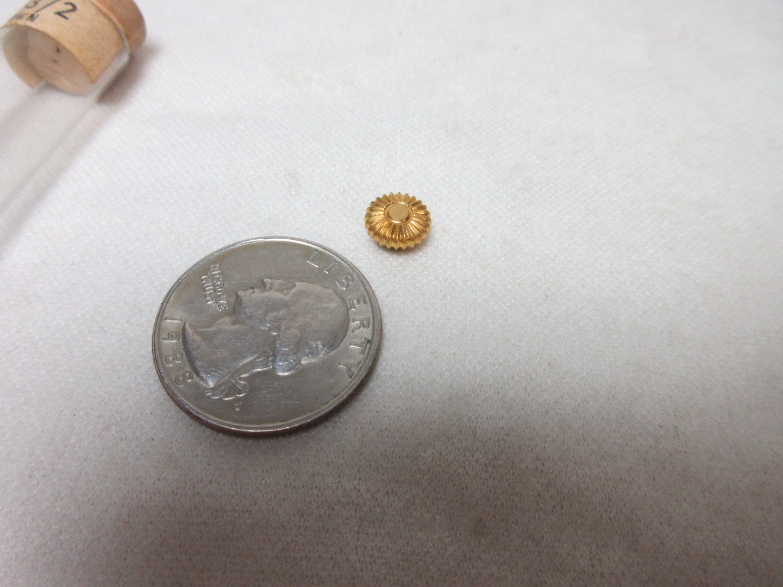 VTG 8 MM GOLD FILLED POCKET WATCH CROWN IN VIAL WATCHMAKERS REPLACEMENT PART #14