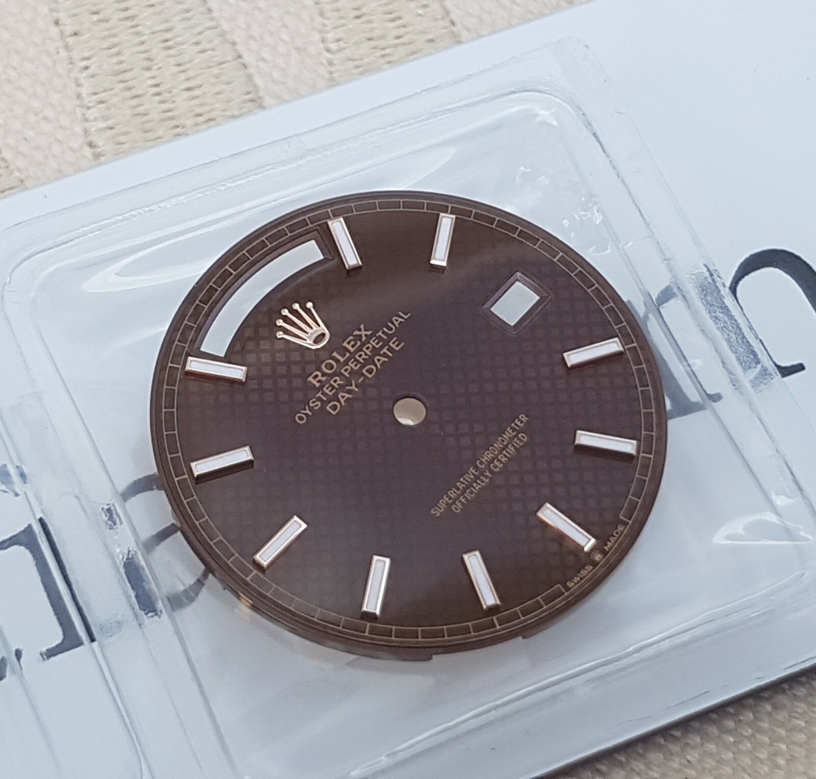 Rolex Day-Date 40 CHOCOLATE MOTIF everose gold DIAL for 228235 daydate