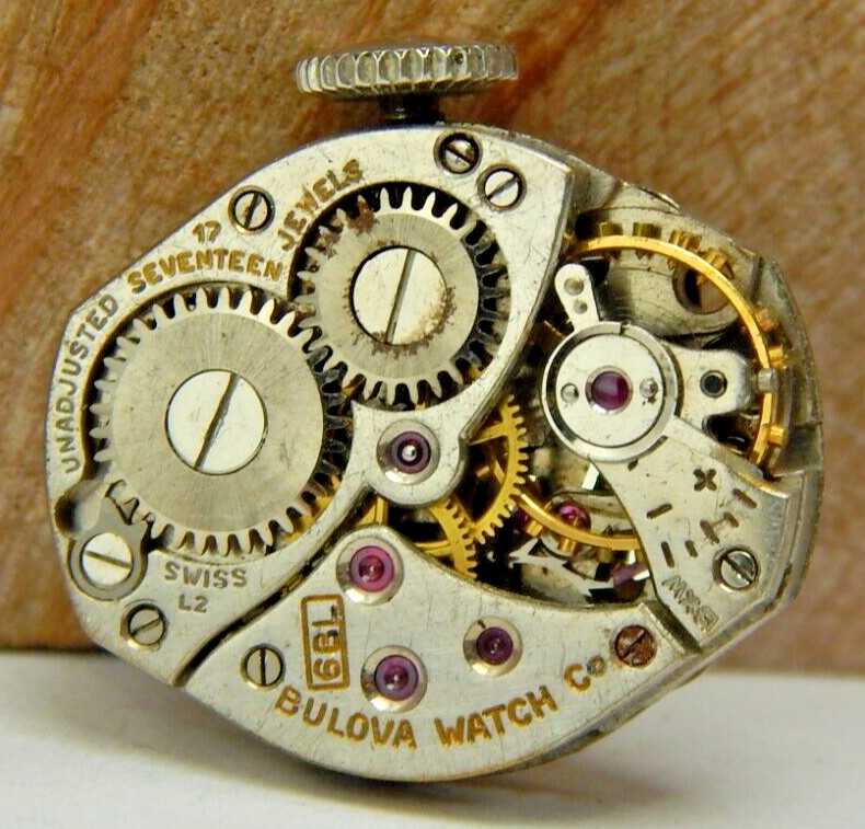 Vintage 1952 Bulova 6BL 17 jewel ladies wrist watch movement with dial and hands