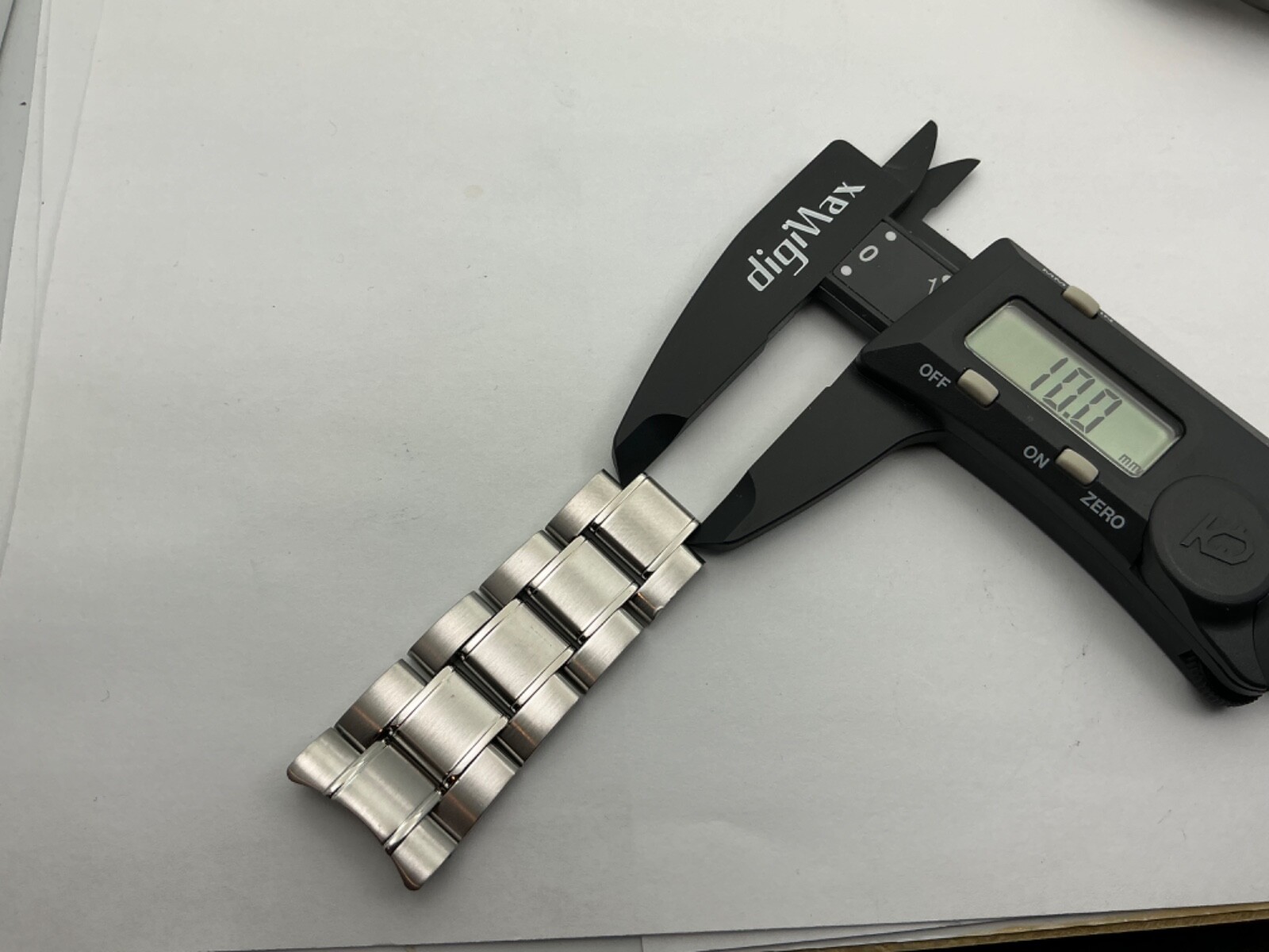 Victorinox 241551 Continuous Partial Band PLEASE READ DESCRIPTION