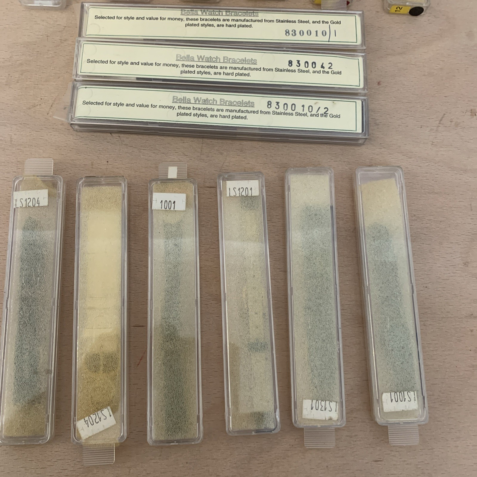 Darlena X 15 Vintage Watch Straps New Old Stock Leather & 3 Hard Plated Gold