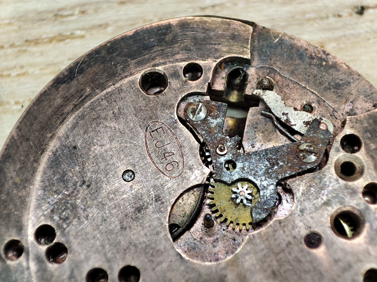 ej46 juillard Watch movement – 28.9 mm – for parts and spares