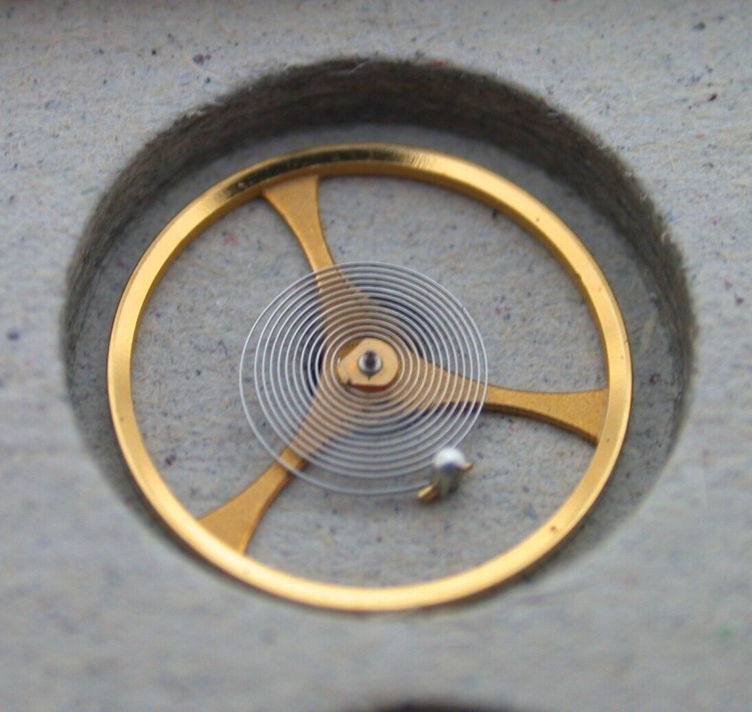 A. SHIELD CAL 2063 BALANCE COMPLETE WITH HAIR SPRING – 13MR28