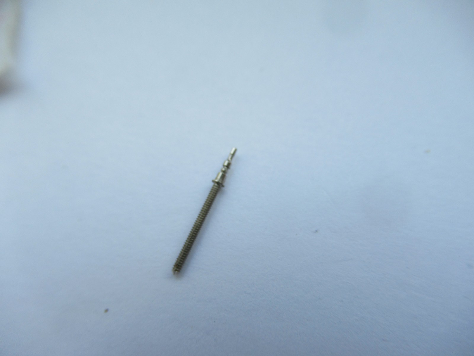 Seiko 354 365 / 354365 Winding Stems (Calibres V810 / V811)Genuine service part.