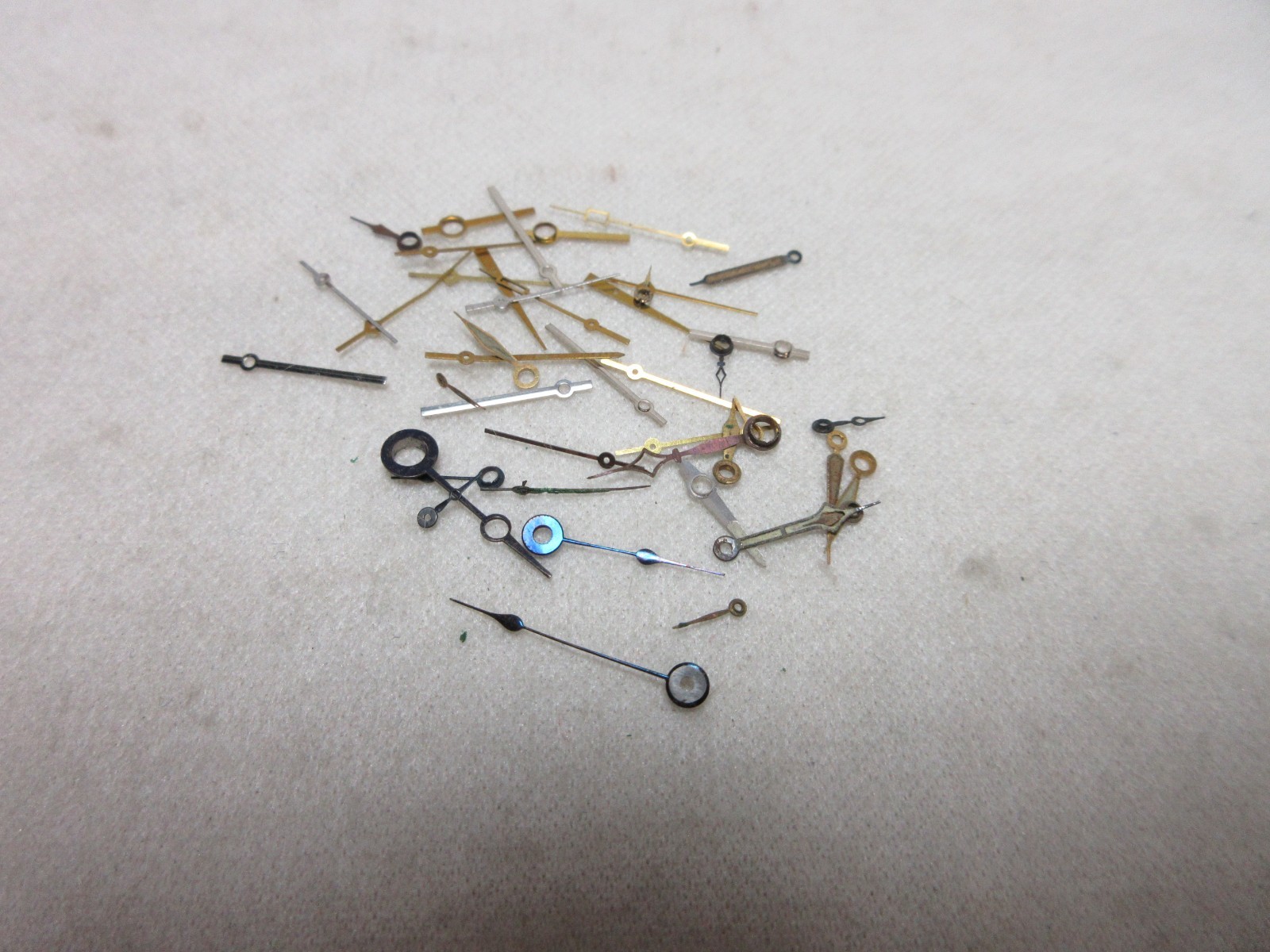 LOT OF 40 WATCH HANDS WATCHMAKER PARTS ASSORTED LOT POCKET / WRIST WATCH