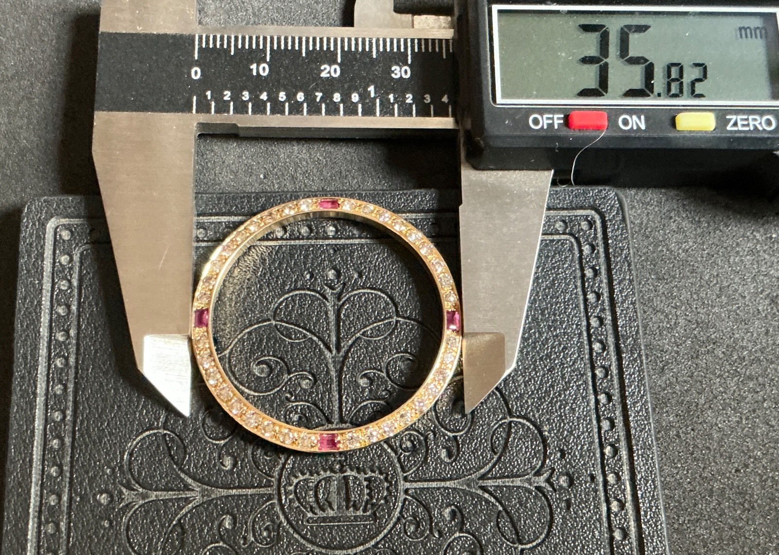 18K Gold Diamond BEZEL With 4 Rubies FOR ROLEX Mens 36MM President Watch #21#