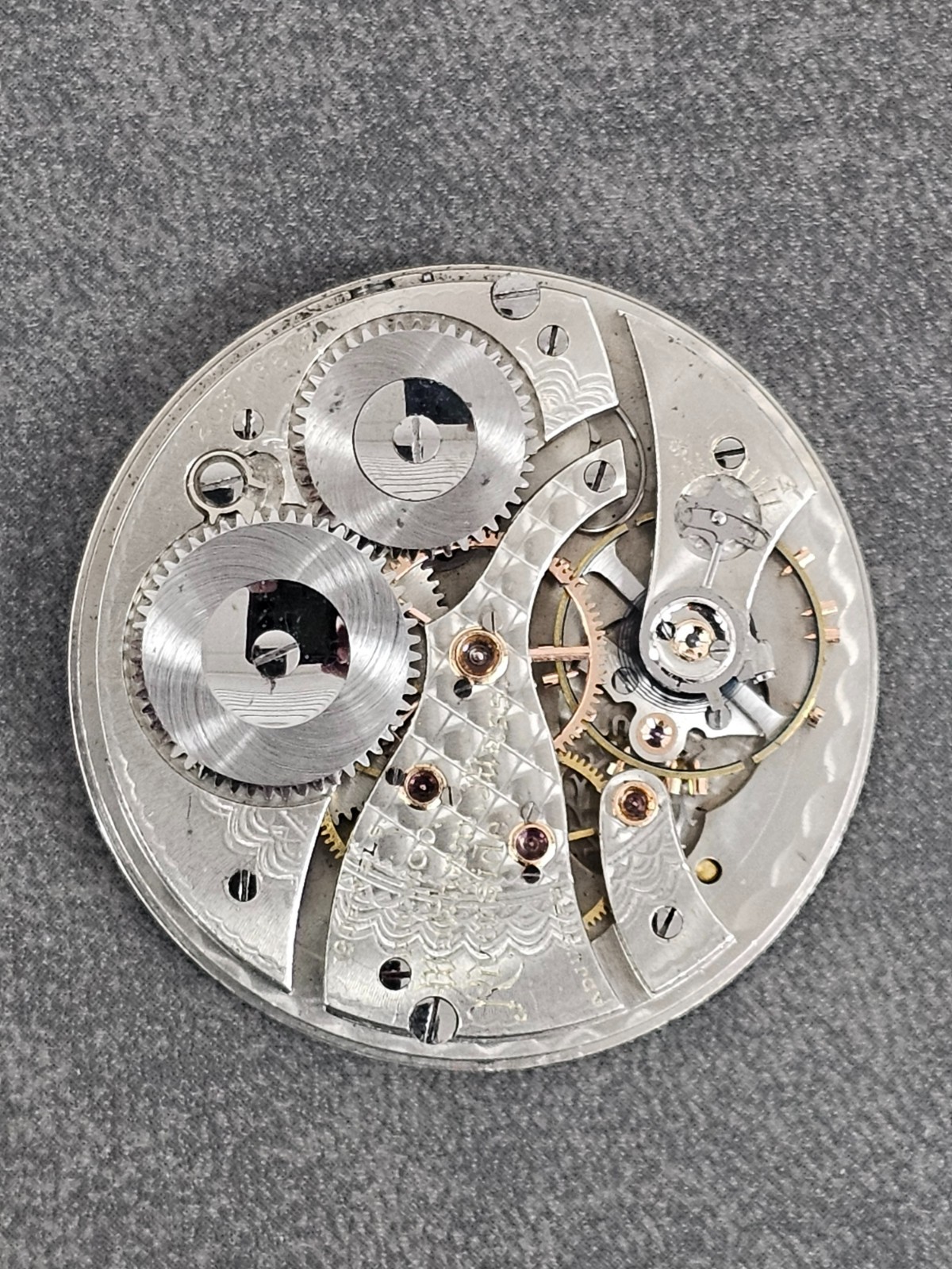 BROKEN Waltham Watch Co 40mm 19 Jewels Pocket Watch Movement