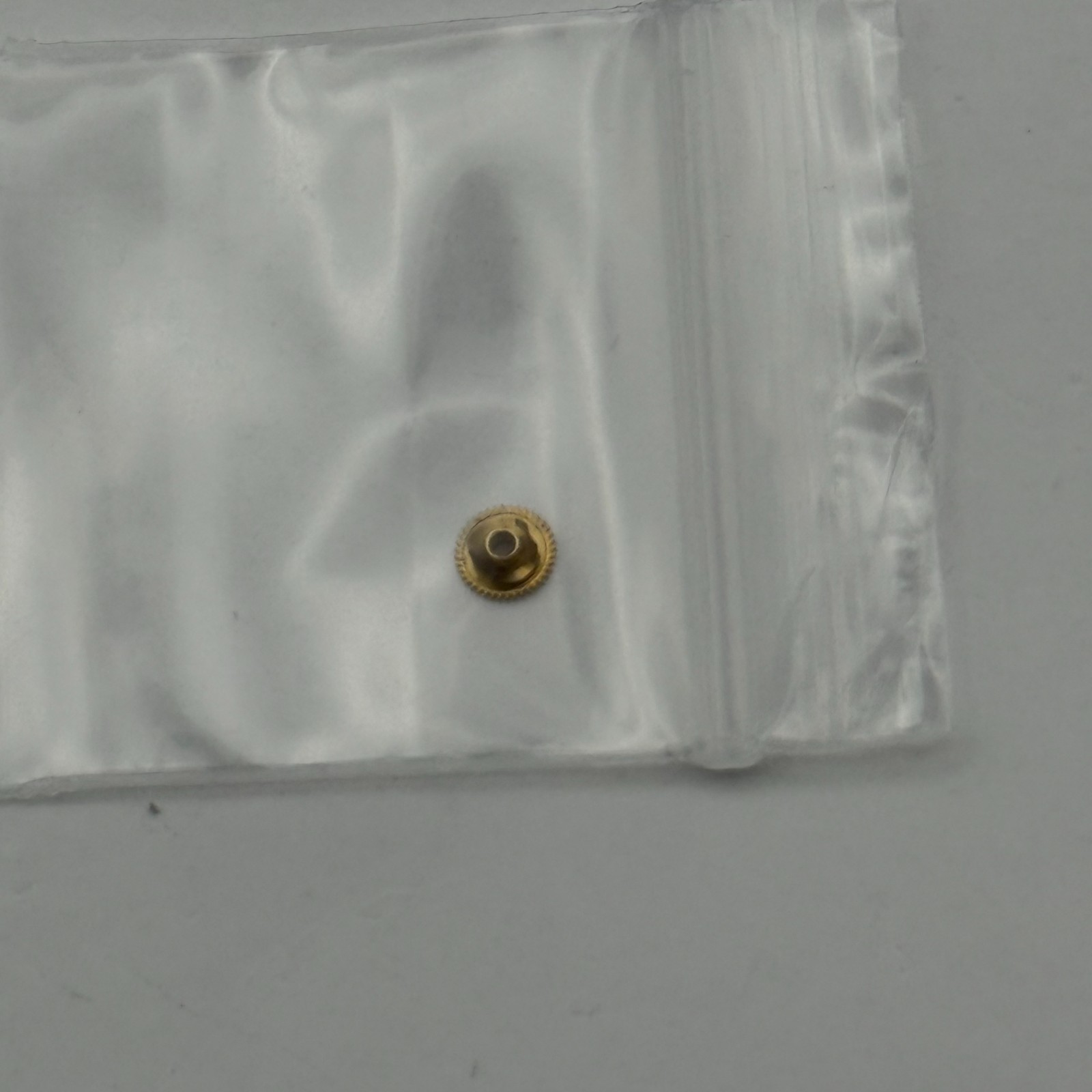 ETA 902.005 Watch Movement Quartz Swiss 1 Jewel Parts Repair Untested 18.2mm
