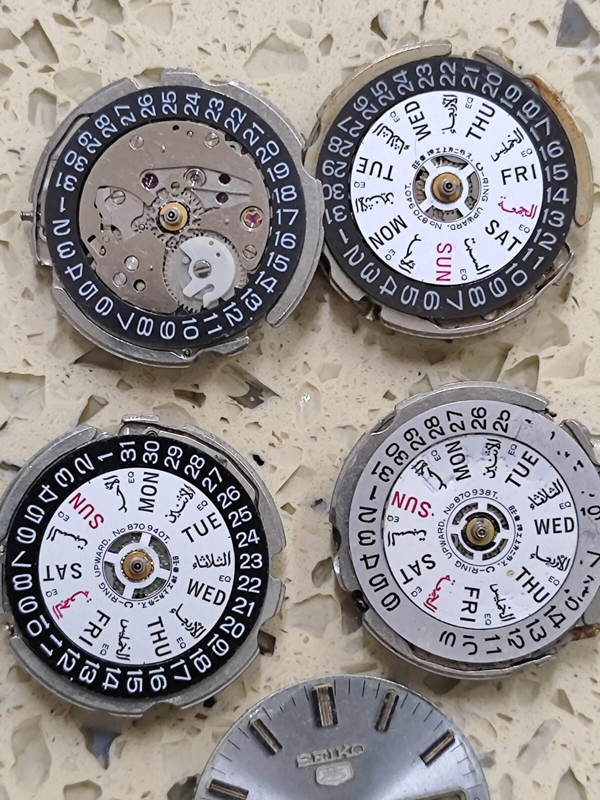 LOT SEIKO 6119C IN COMPLETE MOVEMENTS Automatic for part only Used