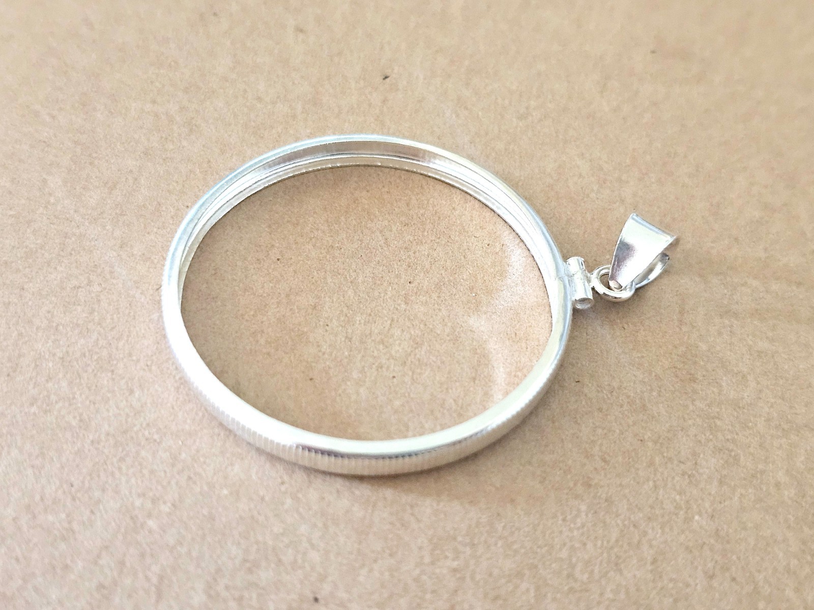 925 Sterling Silver Screw Top Simple Bezel for 38mm 1 Dollar Coins