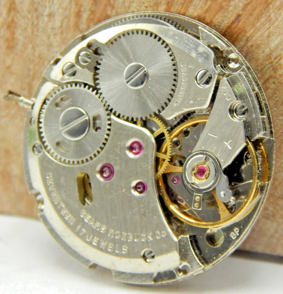 Vintage Sears Roebuck AS 1746/47 17 jewel men’s wrist watch movement with stem