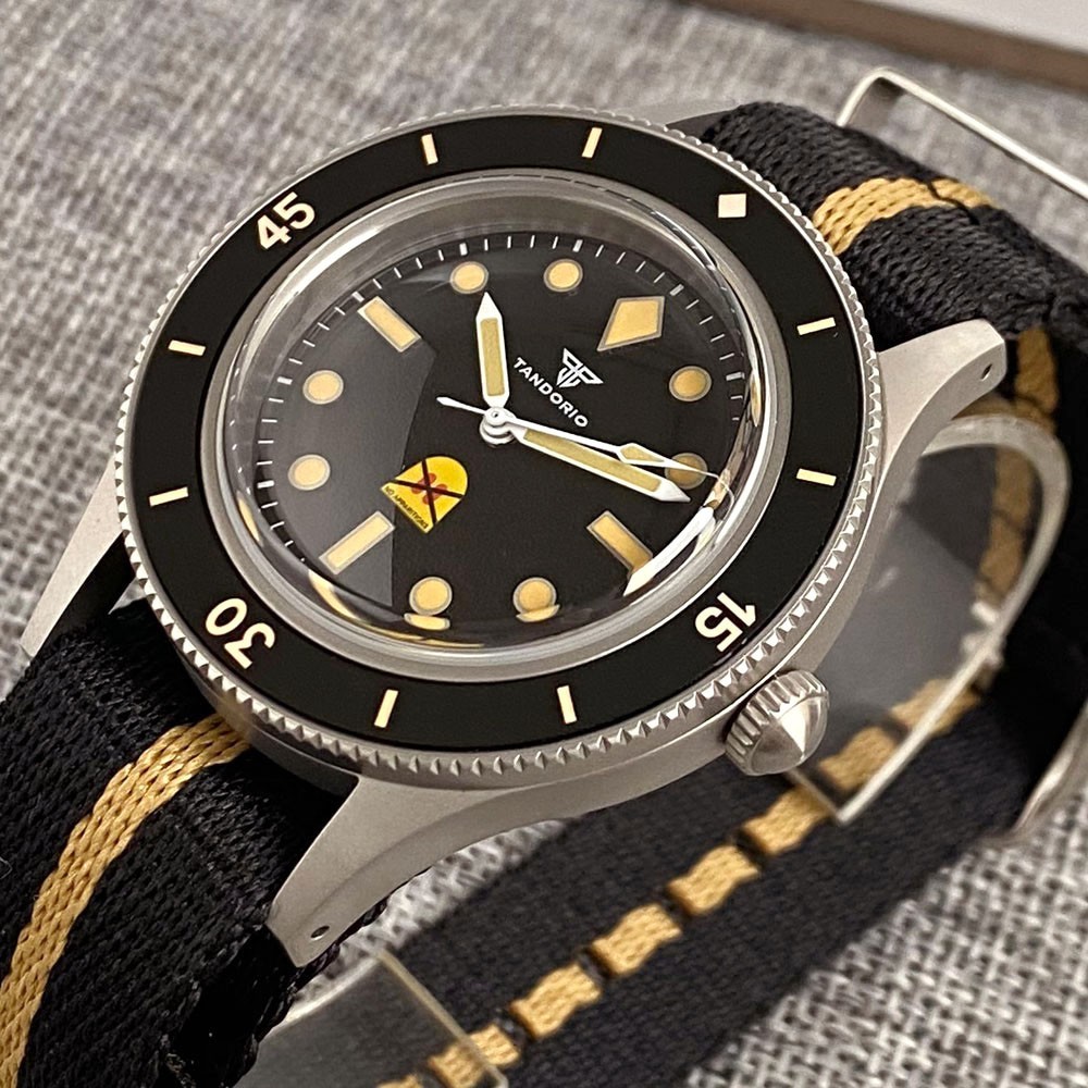 Tandorio New NH35A Automatic Men Watch Luminousn Sapphire Glass 200m Waterproof