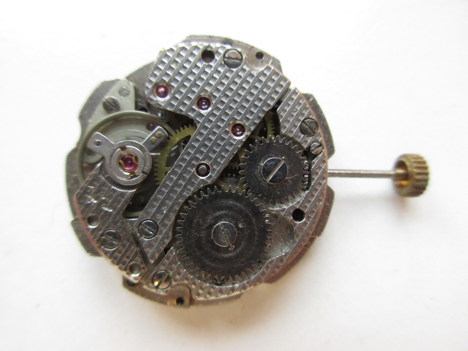 FE France Ebauche cal. 233-60 watch movement – date at 3 – running