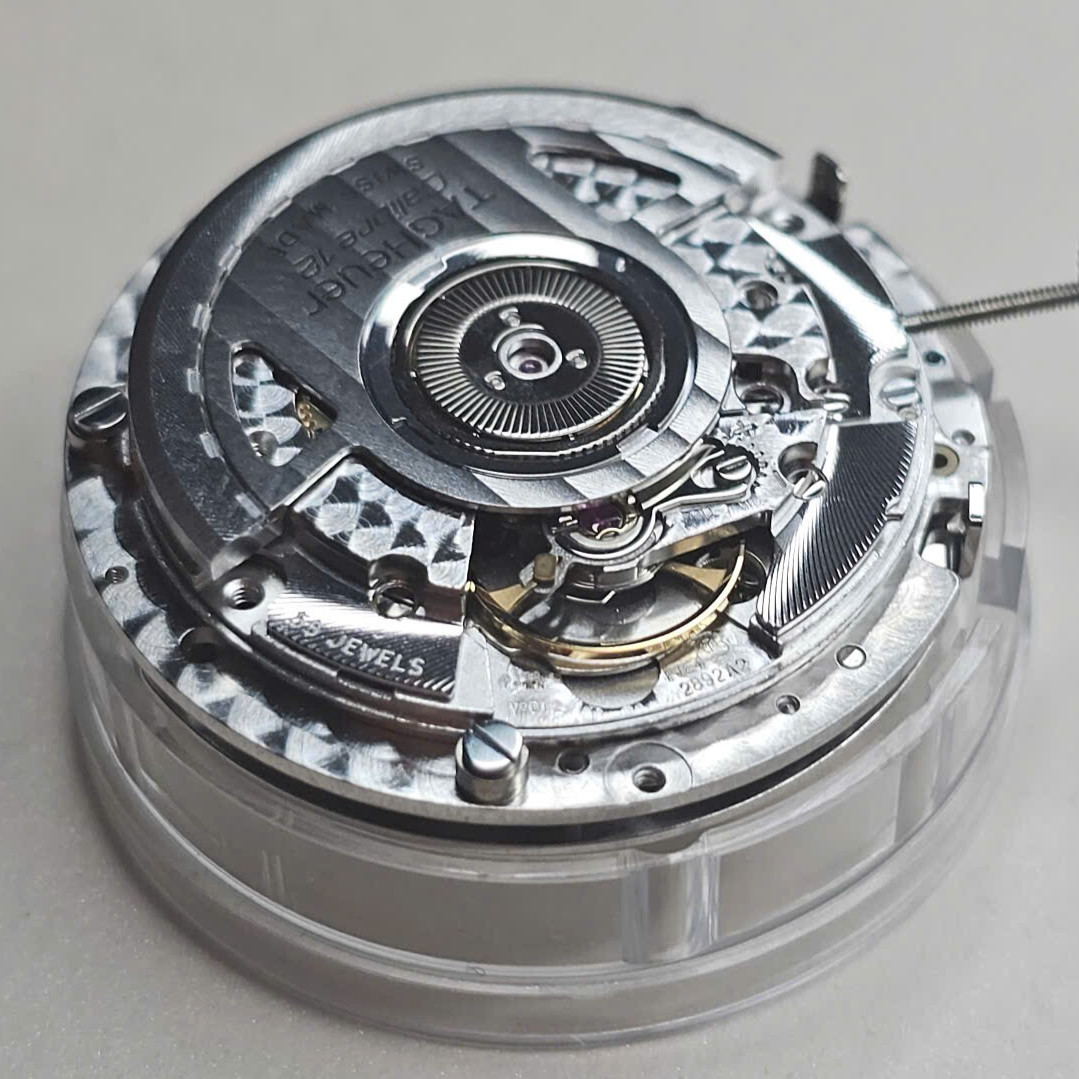 TAG Heuer Calibre 12 – ETA2892A2 Movement w/ Dubois Depraz DD2008 Modular Chrono