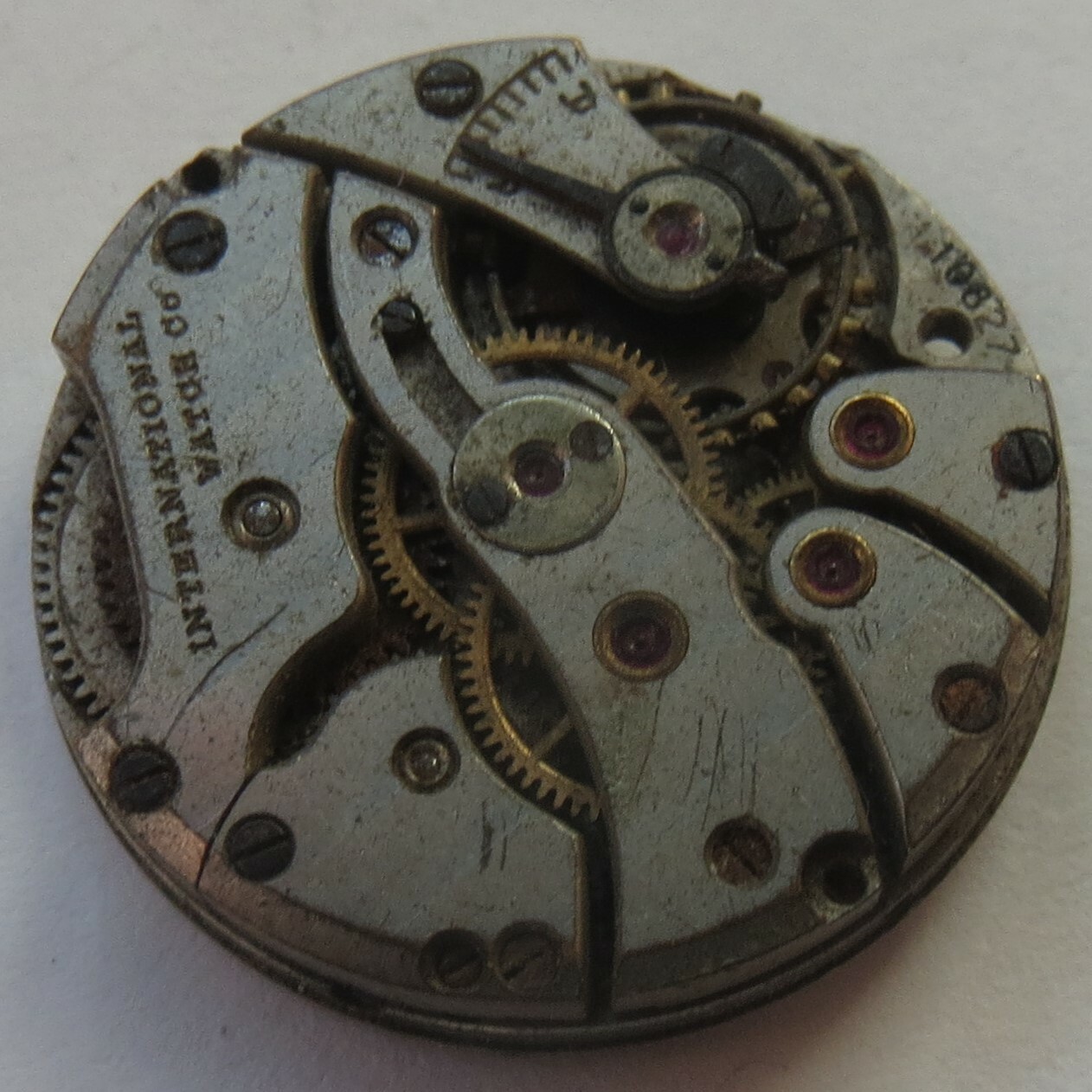 International Watch Co. IWC mens wristwatch movement 23,5 mm. in diameter