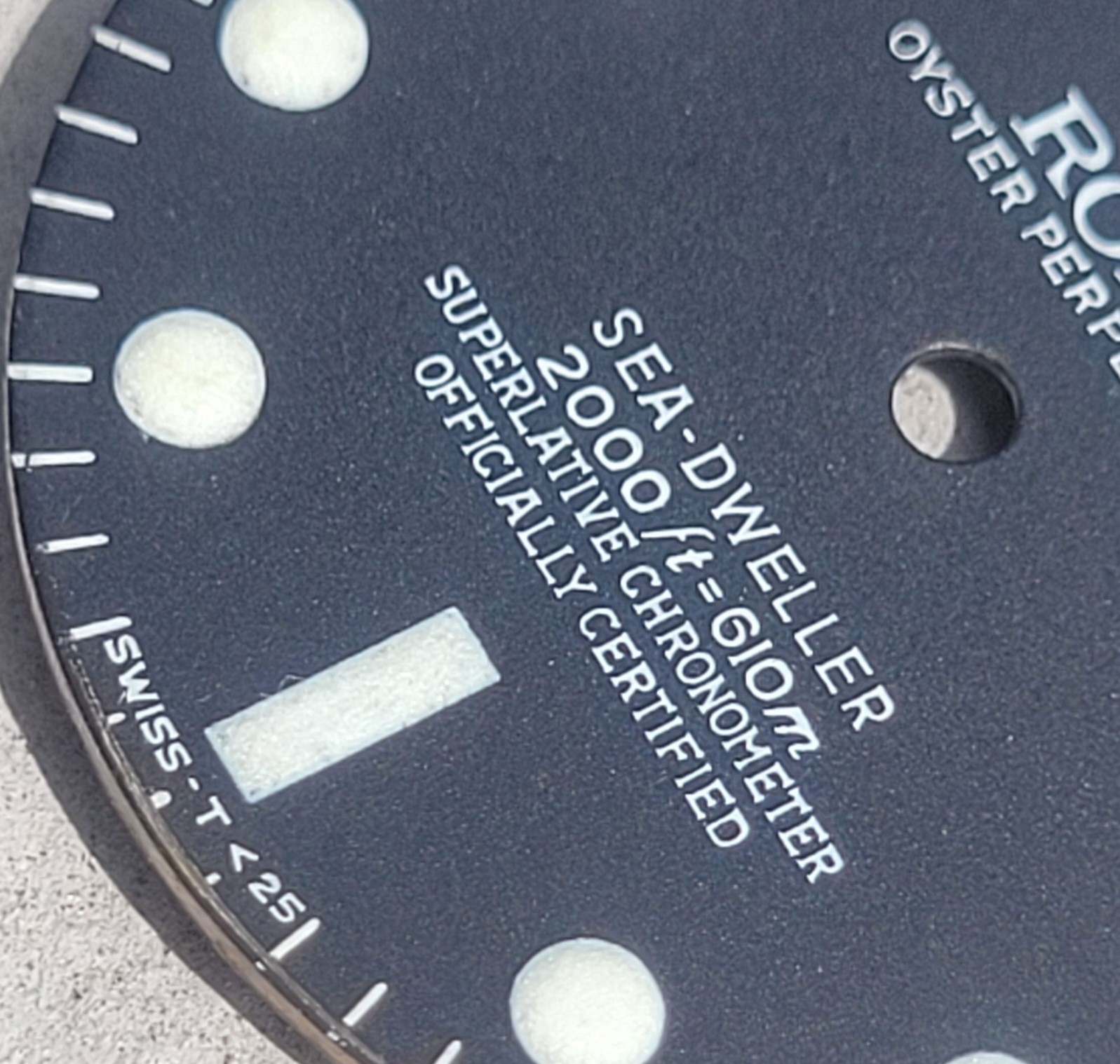 Rolex 100% genuine vintage Sea-dweller 1665 dial in great shape,see all pictures