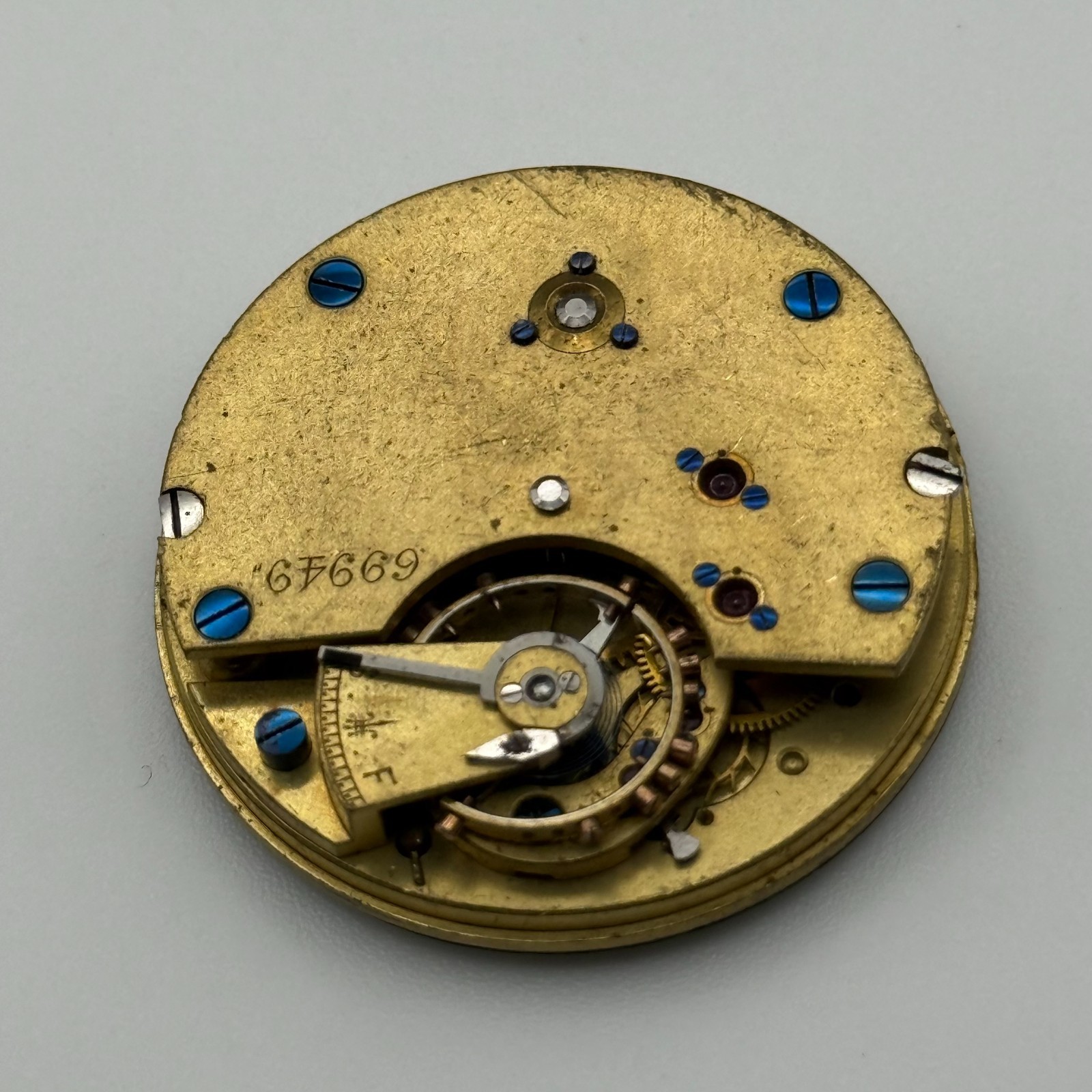 English Lever Pocket Watch Movement – Unidentified – Parts / Repair 35.7mm