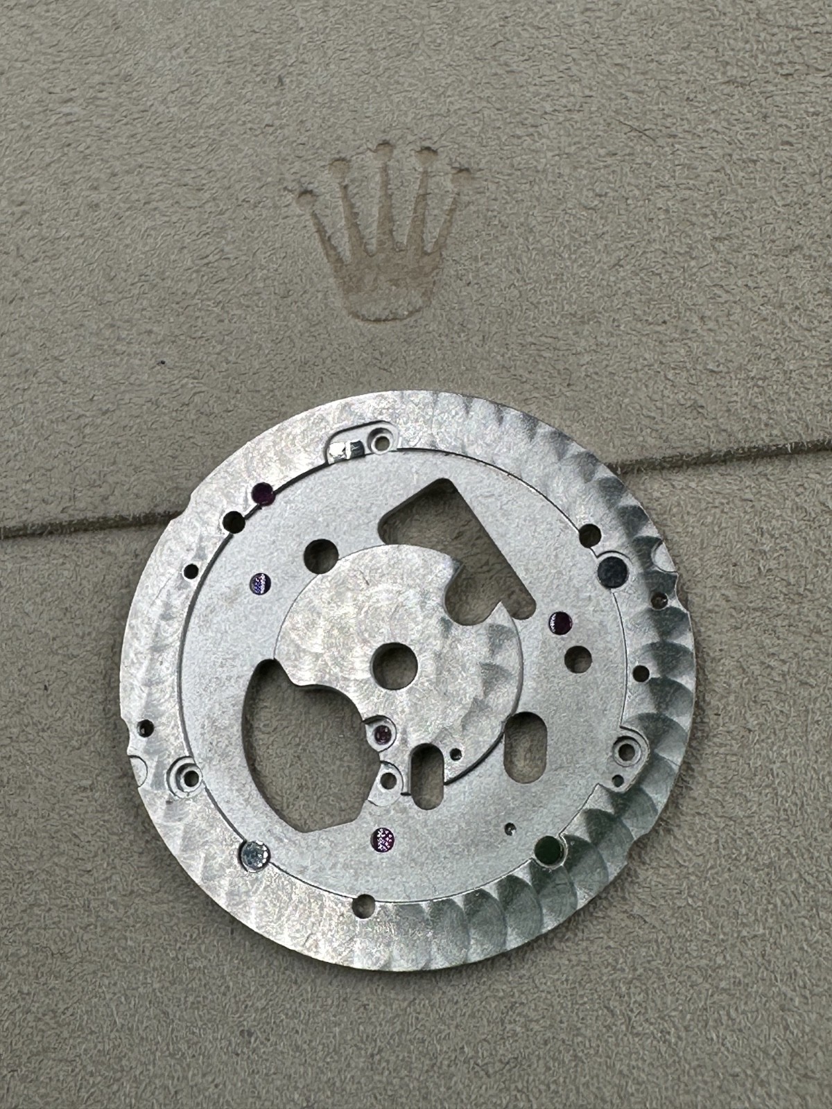 Genuine Rolex Date Indicator Plate Cod. 3136 600 Watch Movement. NOS with Jewel